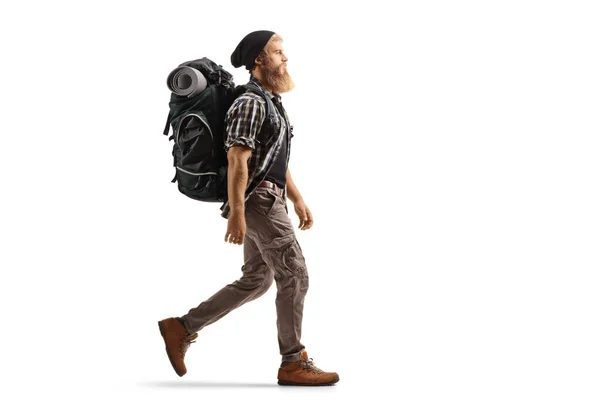 Filme Perfil Completo Jovem Barbudo Com Uma Mochila Equipamento Caminhada — Fotografia de Stock