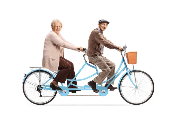 Anciano Mujer Montando Una Bicicleta Tándem Azul Mirando Cámara Aislada —  Fotos de Stock