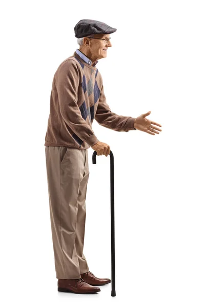一名老年男子 手持手杖问候语 手被白色背景隔离 全身轮廓全景照片 — 图库照片