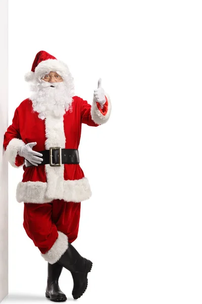 Full Length Portrait Santa Claus Leaning Wall Gesturing Thumb Sign — Stock Photo, Image