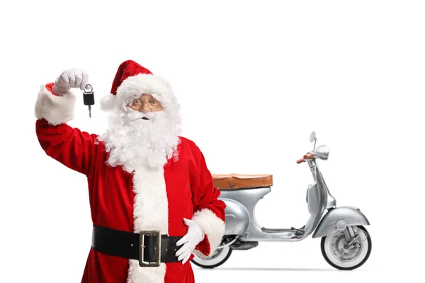 Père Noël Avec Scooter Montrant Les Clés Souriant Isolé Sur — Photo