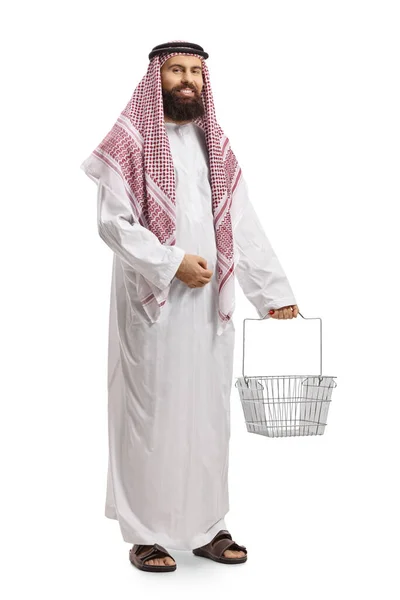 Pełny Portret Arabskiego Mężczyzny Thobe Niosącego Pusty Koszyk Białym Tle — Zdjęcie stockowe