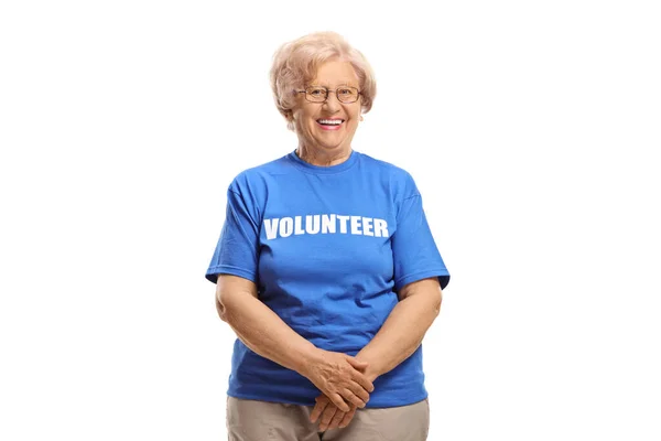 Mujer Mayor Vistiendo Una Camiseta Azul Voluntaria Sonriendo Cámara Aislada — Foto de Stock