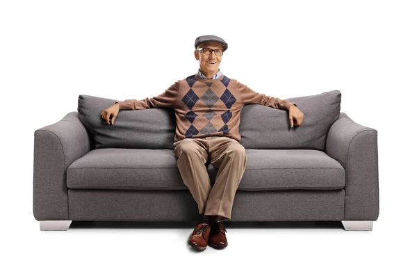 Anciano Sentado Sofá Descansando Sonriendo Aislado Sobre Fondo Blanco —  Fotos de Stock