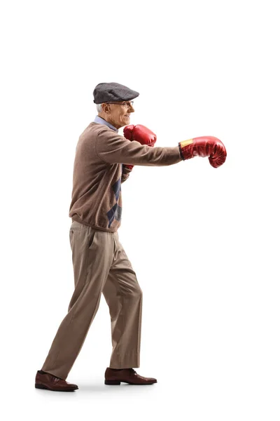 Vollständige Profilaufnahme Eines Älteren Mannes Der Mit Boxhandschuhen Auf Weißem — Stockfoto
