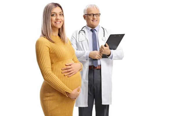 Sorridente Donna Incinta Medico Maturo Posa Isolato Sfondo Bianco — Foto Stock