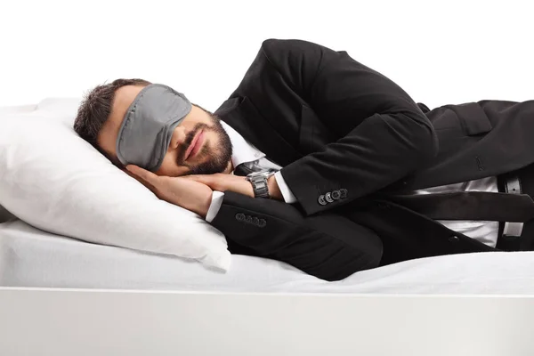 Affärsman Kostym Och Slips Sover Säng Och Bär Sömnmask Isolerad — Stockfoto