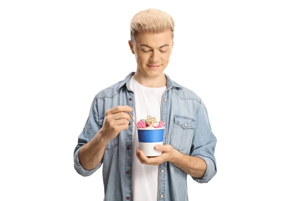 Guy Bleached Hair Eating Ice Cream Paper Cup Isolated White — Stockfoto