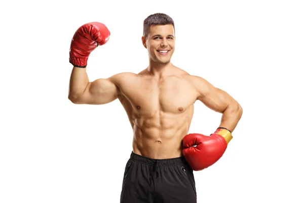 Boxer Sorridente Con Guanti Rossi Gesticolando Vincere Con Mano Isolata — Foto Stock