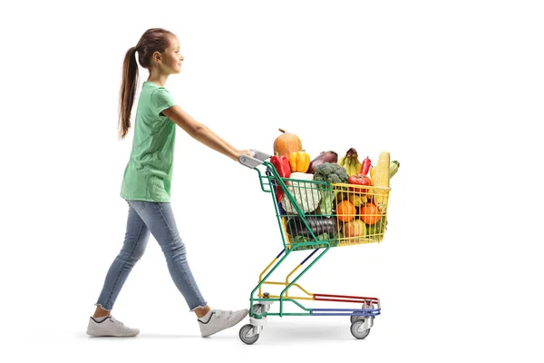 Foto Perfil Completo Una Niña Empujando Carrito Compras Con Frutas — Foto de Stock