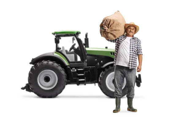Portrait Complet Agriculteur Portant Sac Debout Devant Tracteur Isolé Sur — Photo