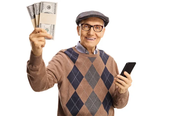 Gelukkig Oudere Man Met Een Smartphone Geld Geïsoleerd Witte Achtergrond — Stockfoto