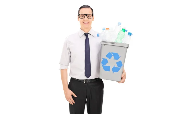 Man met recycleren bin — Stockfoto