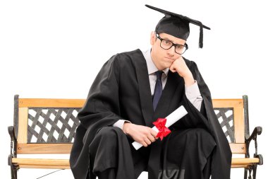 Diploma holding kızgın üniversite mezunu