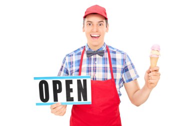 açık işaret tutan dondurma satıcısı