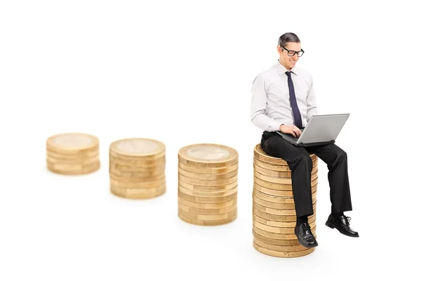 Man working on laptop — Stock Photo, Image