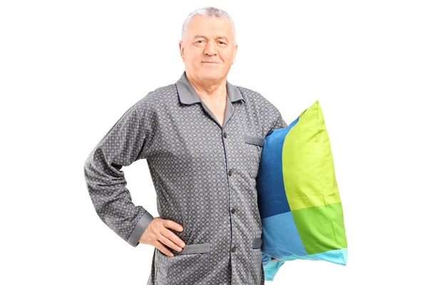 Senior en ropa de dormir con almohada — Foto de Stock