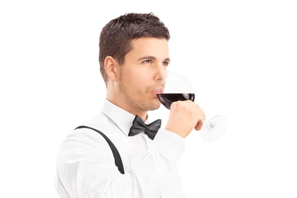 Mann genießt Glas Wein — Stockfoto
