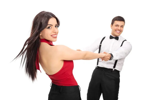 Pareja bailando y divirtiéndose — Foto de Stock