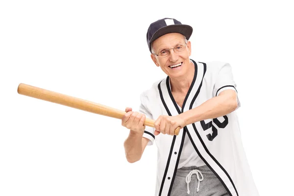 Senior man in een Baseballtrui — Stockfoto