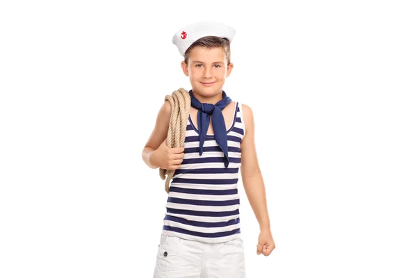 Netter kleiner Junge im Matrosen-Outfit — Stockfoto