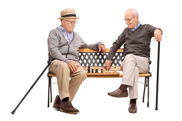 Two seniors men playing chess — Stock Photo, Image