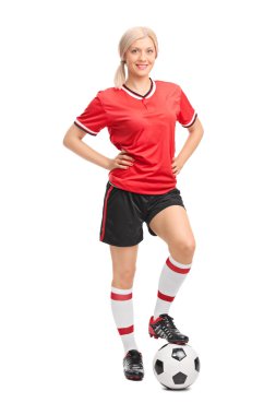 Poz kadın futbol oyuncusu