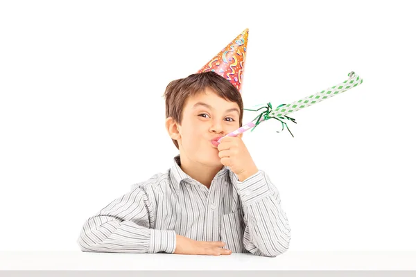 Criança com chapéu de festa — Fotografia de Stock