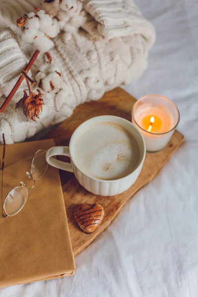 Home Cozy Decor Mug Cappuccino Cookies Candle Bed Winter Morning — Stock Photo, Image