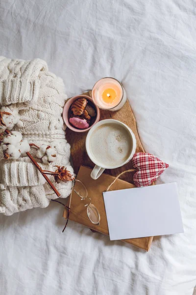 Ecodecoración Para Hogar Decoración Acogedora Hogar Una Taza Capuchino Galletas — Foto de Stock