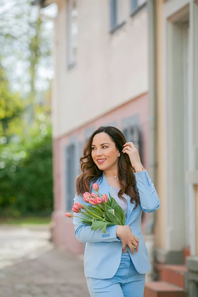 Portrait Beautiful Young Woman Blue Suit Bouquet Tulips — Stock Photo, Image