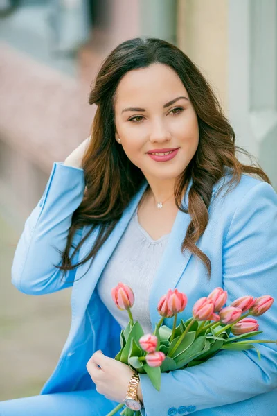 Portrait Beautiful Young Woman Blue Suit Bouquet Tulips — Stock Photo, Image