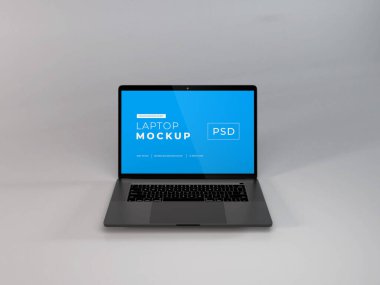 Gerçekçi Laptop Model Şablonu Sahnesi