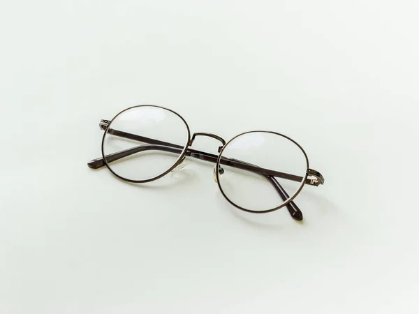 Vintage Szemüveg Elszigetelt Fehér Háttérrel Mindennapi Élet Olvasására Egy Látássérült — Stock Fotó