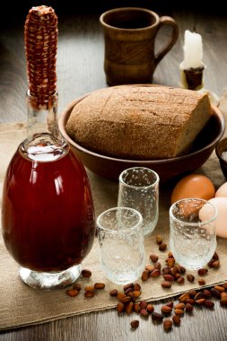 Sedir tentür sürahi ile natürmort