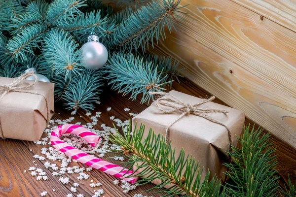 Kraft kağıt Noel hediyeleri