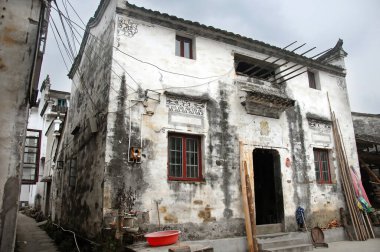 Xiao Likeng, Wuyuan County, Jiangxi Eyaleti, Çin. Xiao Likeng, Wuyuan County 'de Tang Hanedanlığı mimarisi ile tanınan antik bir kasabadır. Geleneksel eski ev.