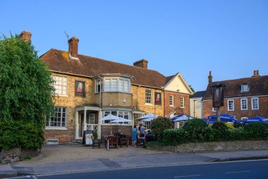 Hayes, Kent, UK: Hayes, Kent 'te Hayes Caddesi' ndeki George halk evi. Tarihi George barı 1671 yılında kuruldu. Hayes, Londra 'nın Bromley ilçesinde..