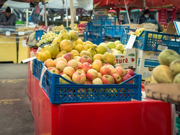 Bukarest Rumänien 2020 Frische Früchte Auf Einem Markt Bukarest Mit — Stockfoto