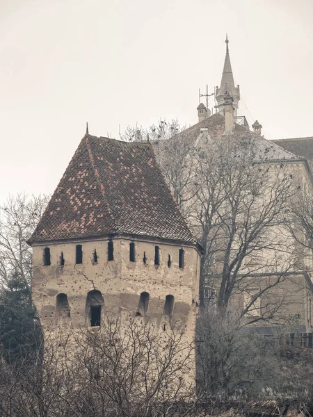 Sighisoara Rumänien 2020 Der Klempnerturm Nebligen Morgen Ausdrucksstarker Turm Mittelalterlicher — Stockfoto