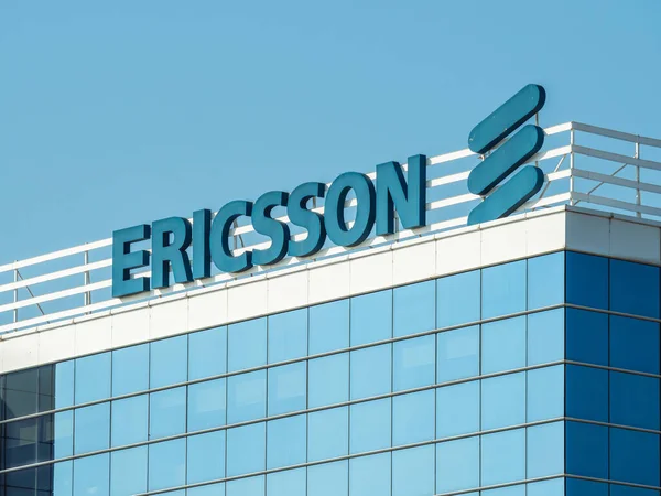 Bükreş Romanya 2021 Bükreş Teki Bir Ofis Binasının Logosu Ericsson — Stok fotoğraf