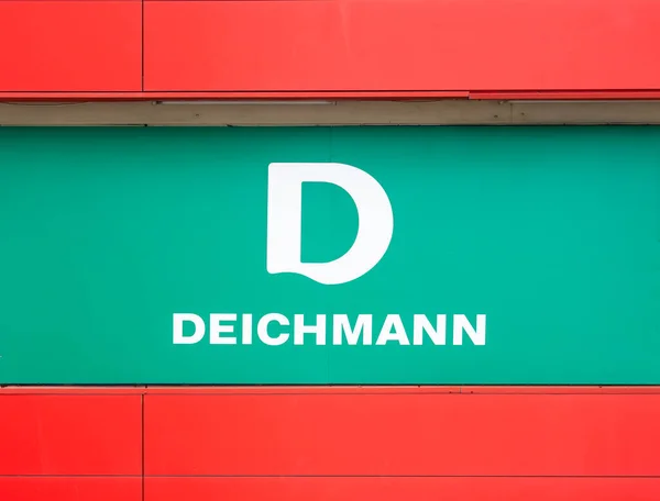 Deichmann Pictures, Deichmann Stock Photos |