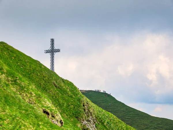 Pohled Křížem Hrdinů Vrcholu Caraiman Pohoří Bucegi Rumunsko — Stock fotografie