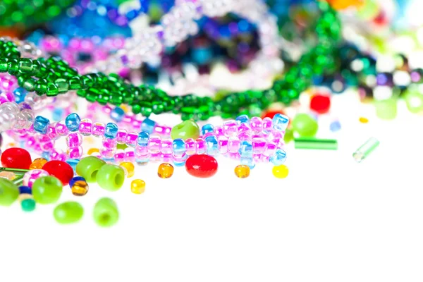 Collier de perles colorées — Photo