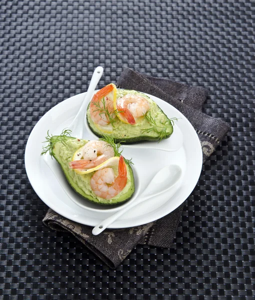 Mousse di avocado con gamberi — Foto Stock