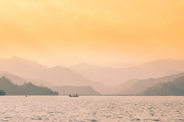 Sonnenuntergang auf der Seeseite — Stockfoto