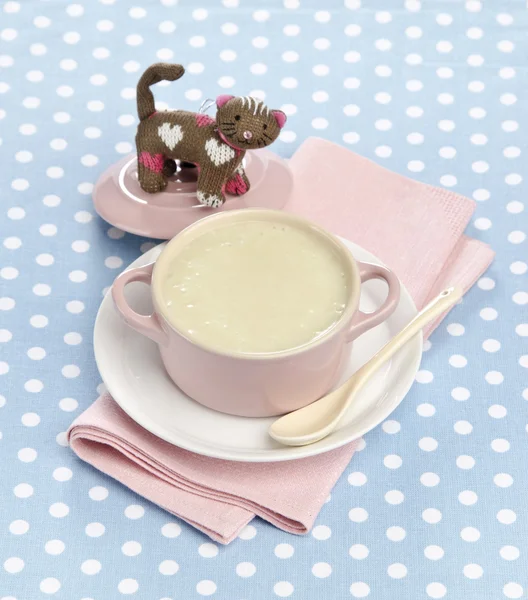 Children's mashed potato soup — Stock Photo, Image