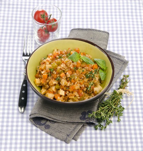 Wheat fried with vegetables — Stock Photo, Image