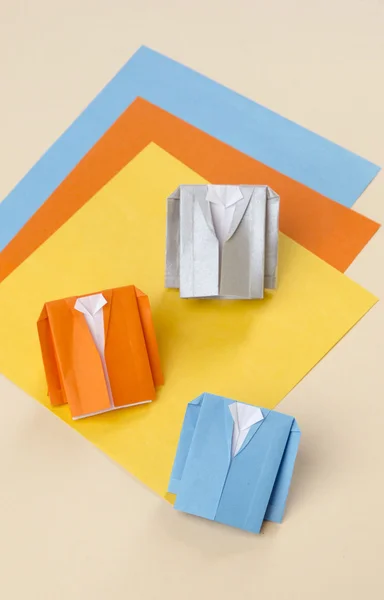 Оригами мужской пиджак в рубашке — стоковое фото