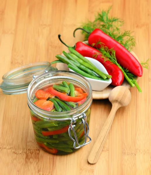 Preservation Green beans and red pepper — Stock Photo, Image